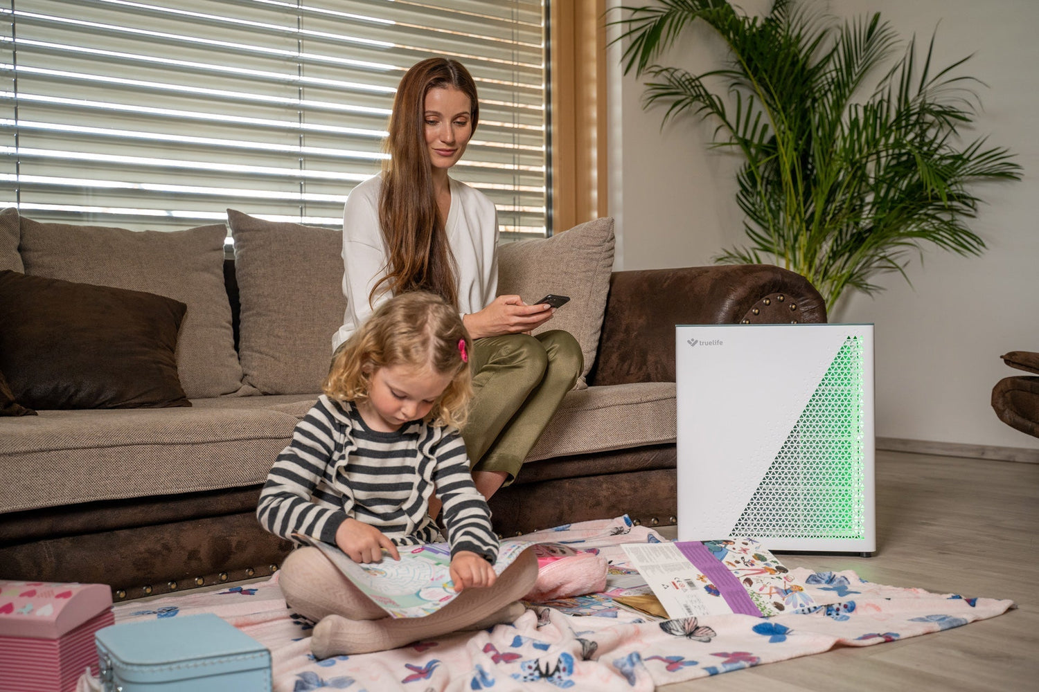 Pollen Season Is Starting: How an Air Purifier Can Help